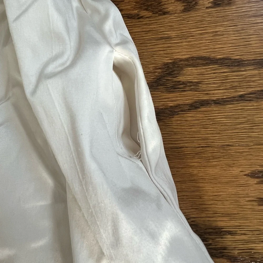 GUESS Black and White Halter Dress - Picture 3 of 7